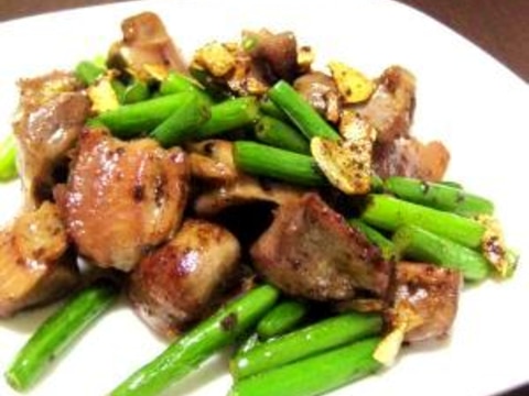 居酒屋風♪砂肝とニンニクの芽のガーリック炒め